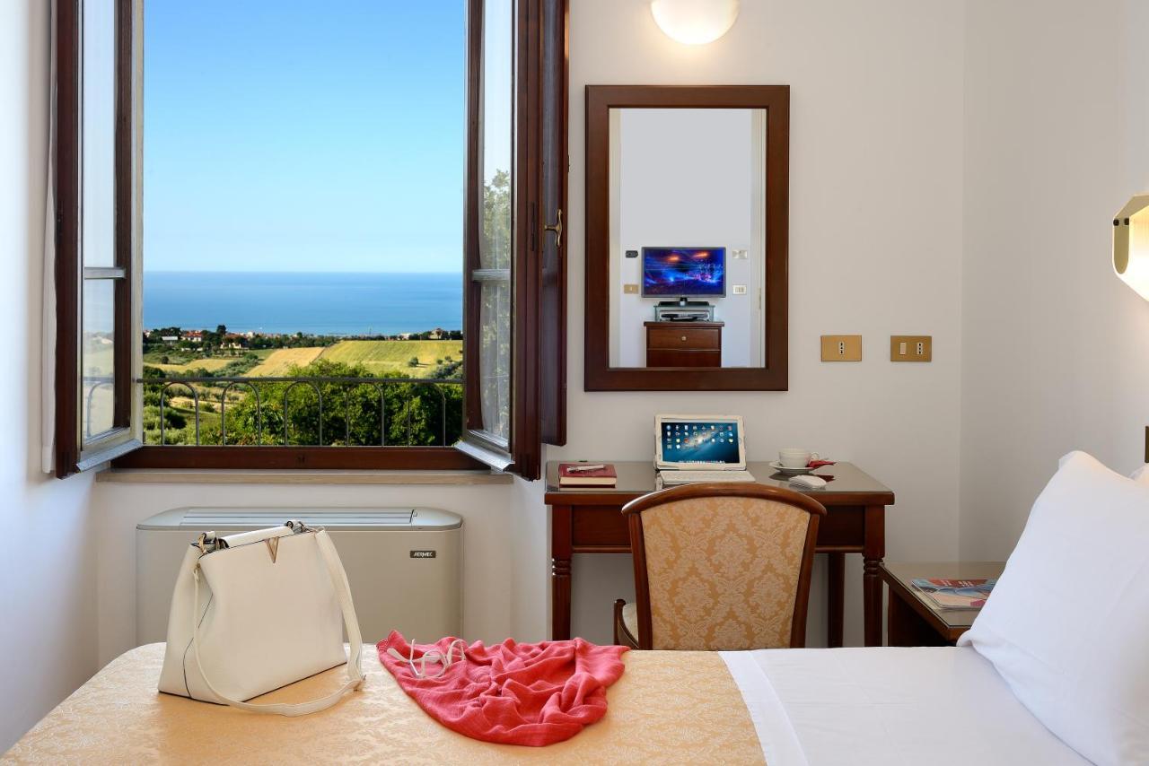 סניגליה Hotel Bel Sit מראה חיצוני תמונה